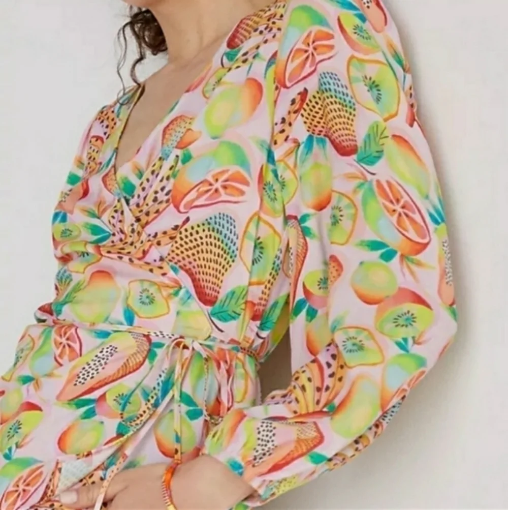 Anthropologie Farm Rio Tropical Fruit Print Beaded Wrap Top Small - Picture 11 of 14